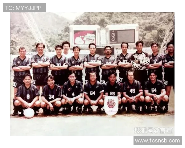 足球星明信片收藏带你走进绿茵场上巨星们的光辉岁月 足球星明信片收藏带你走进绿茵场上巨星们的光辉岁月